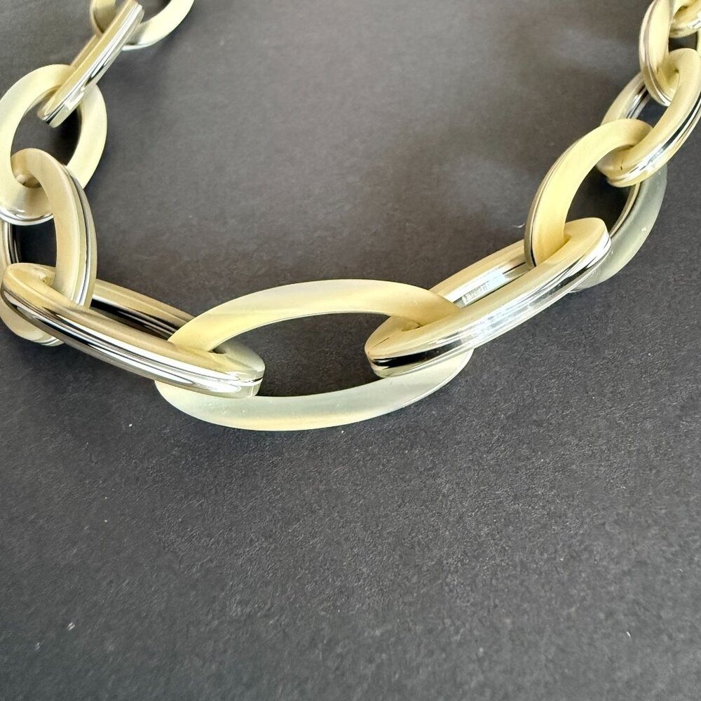 J Crew Oval Link Acrylic Chain Necklace With Ribbon Tie Closure Adjustable - Picture 7 of 13